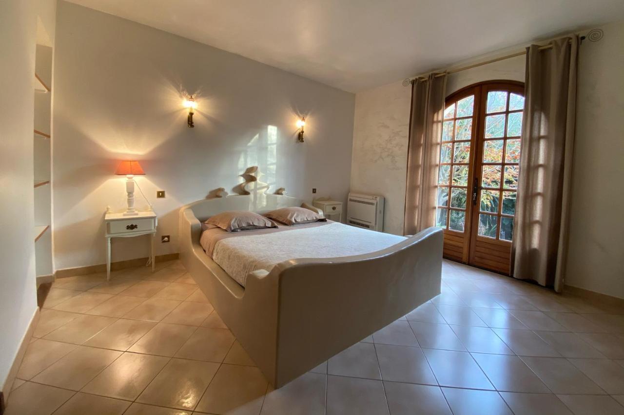 Villa Roka Six-Fours-les-Plages Bagian luar foto